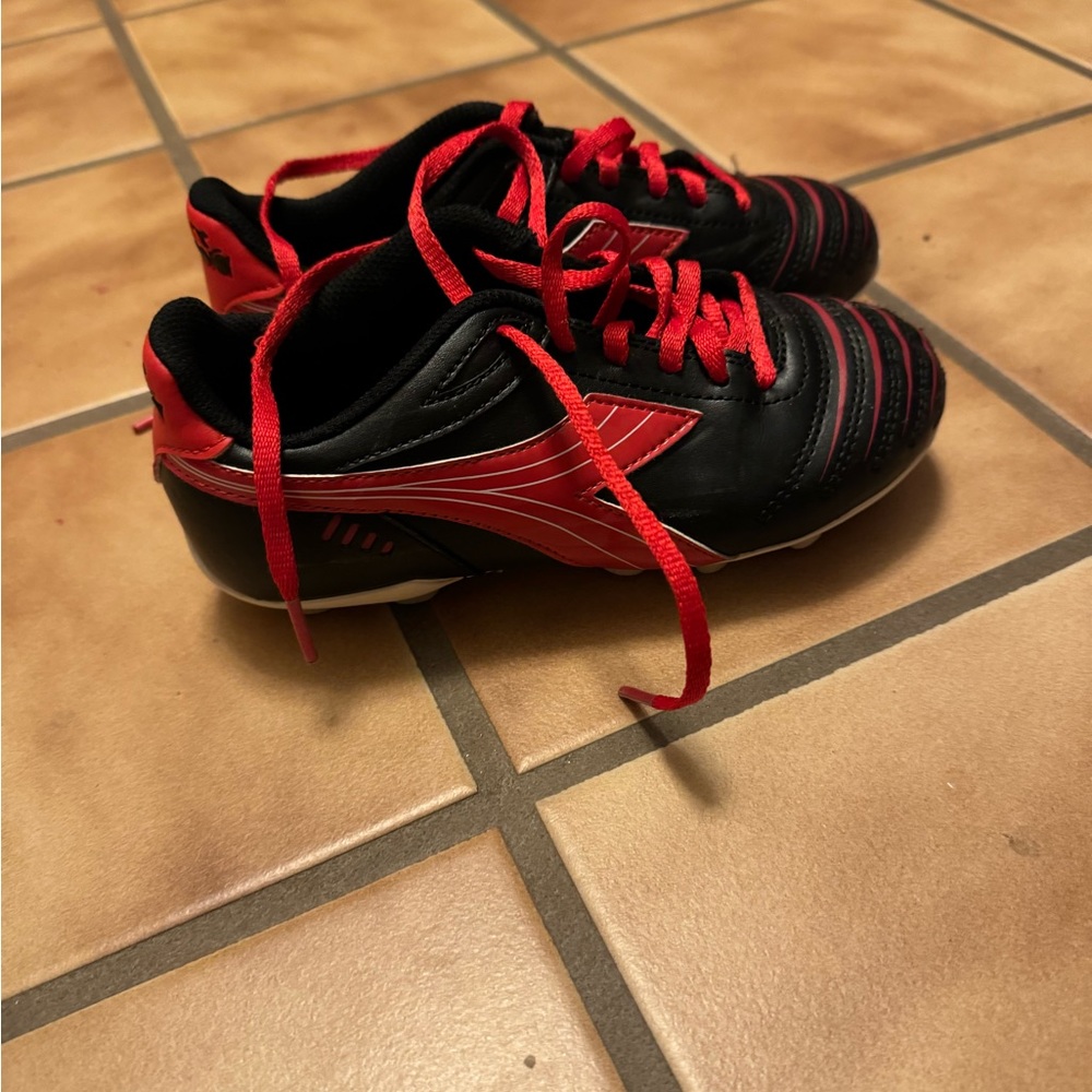 Diadora Soccer Cleats Size 2.